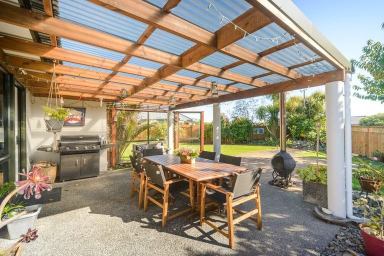 Photo of property in 39 Logan Way, Kelvin Grove, Palmerston North, 4414