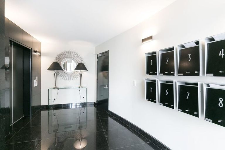 Photo of property in 2/97 Boulcott Street, Wellington Central, Wellington, 6011