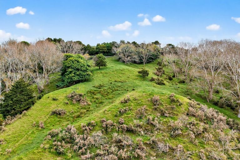 Photo of property in 102b James Road, Maungaturoto, 0587