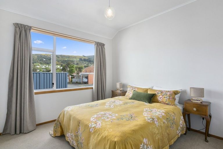 Photo of property in 12 Holyrood Avenue, Wakari, Dunedin, 9010