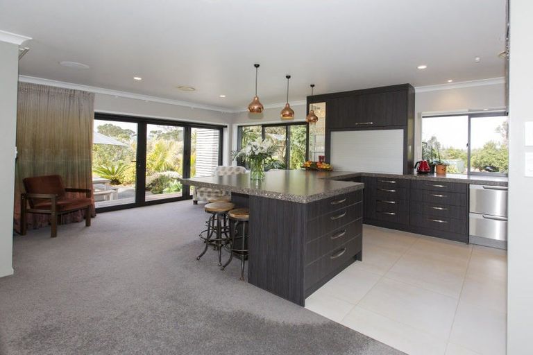 Photo of property in 36 Ripiro Drive, Baylys Beach, Dargaville, 0377