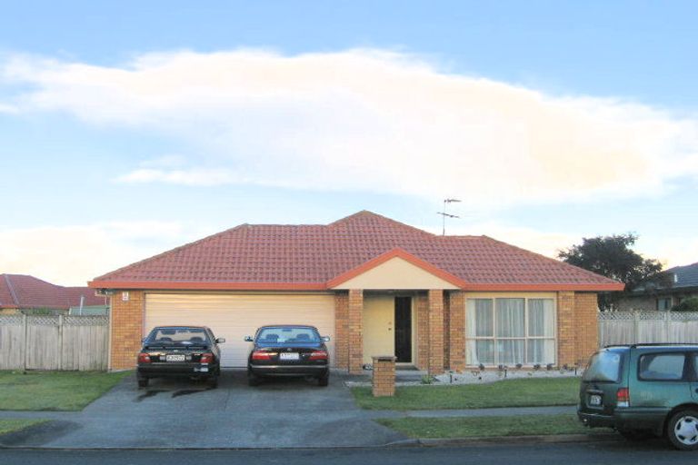 Photo of property in 120 Burswood Drive, Burswood, Auckland, 2013