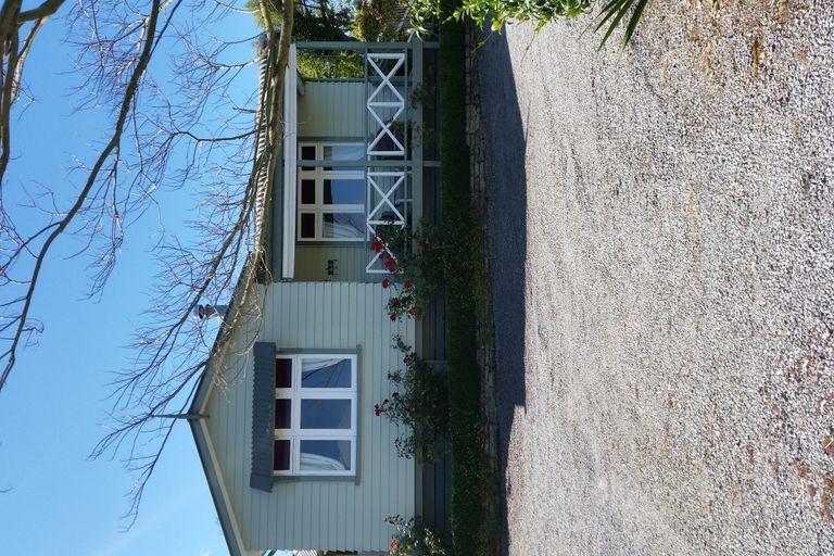 Photo of property in 10 Tamatea Road, Taupo, 3330