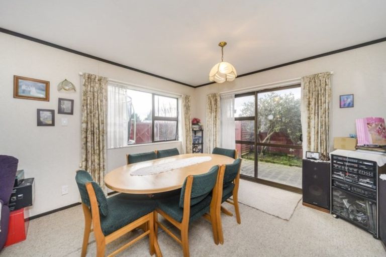 Photo of property in 46 Acacia Street, Kelvin Grove, Palmerston North, 4414