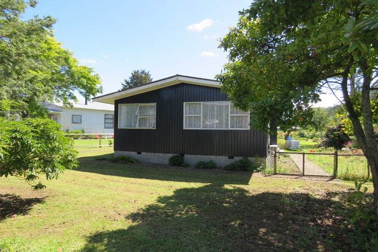Photo of property in 14 Crampton Road, Reefton, 7830