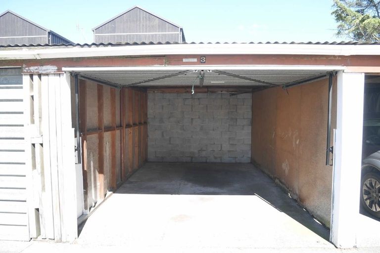 Photo of property in 3/5 Division Street, Riccarton, Christchurch, 8041