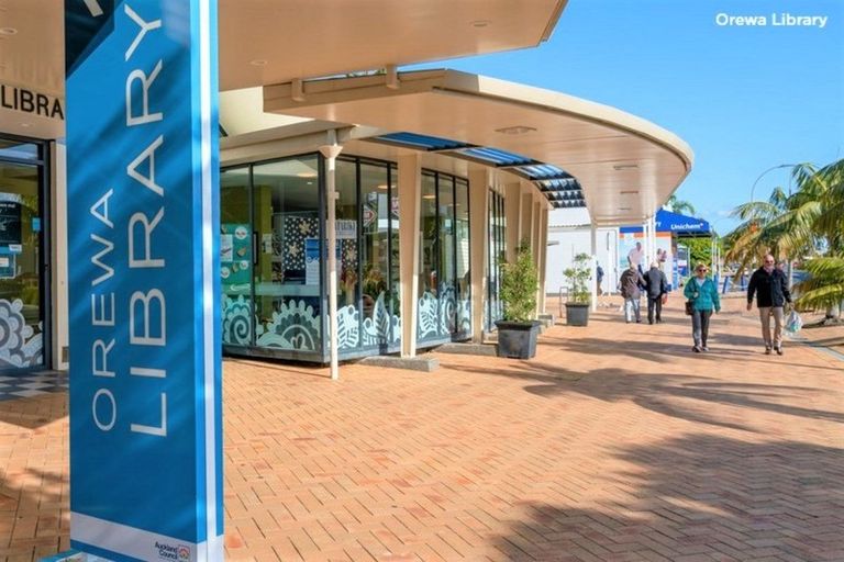 Photo of property in 20 Kahu Close, Orewa, 0931