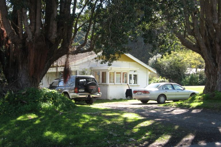 Photo of property in 107 Coromandel Street, Thames, 3500