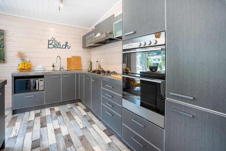 Photo of property in 36 Pacific Bay Road, Tutukaka, Whangarei, 0173