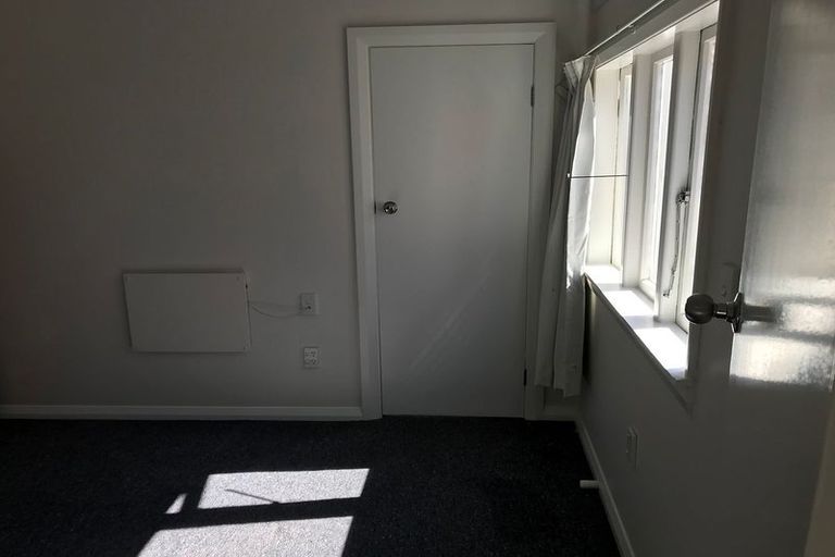 Photo of property in 16 Normanby Street, Newtown, Wellington, 6021
