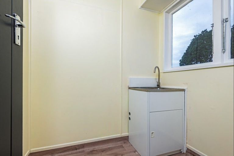 Photo of property in 48 Taumaihi Street, Bulls, 4818