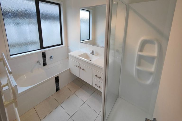Photo of property in 9 Te Ironui Place, Huntington, Hamilton, 3210