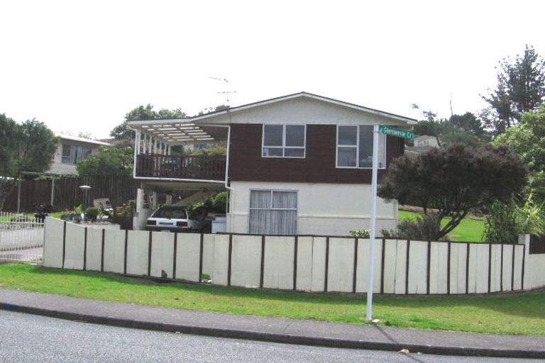 Photo of property in 64 Glenbervie Crescent, Massey, Auckland, 0614