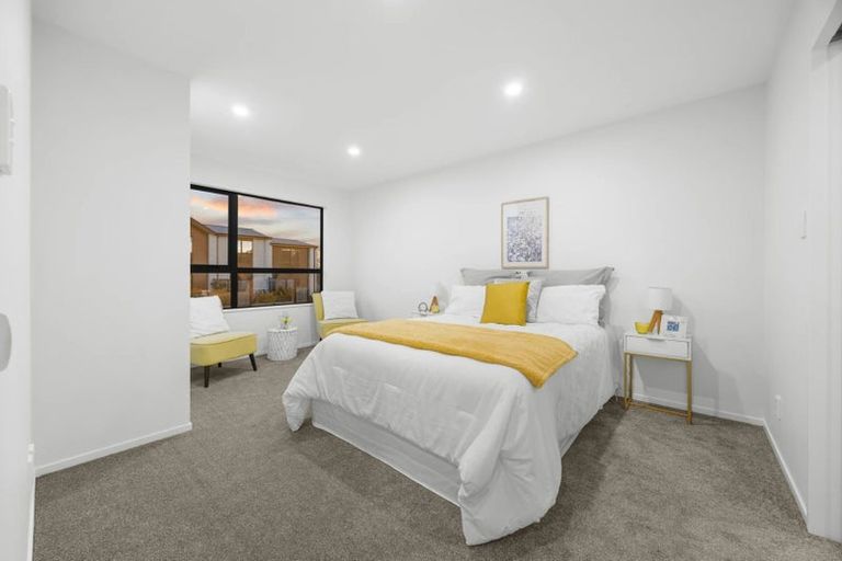 Photo of property in 1b Mamuku Drive, Massey, Auckland, 0614