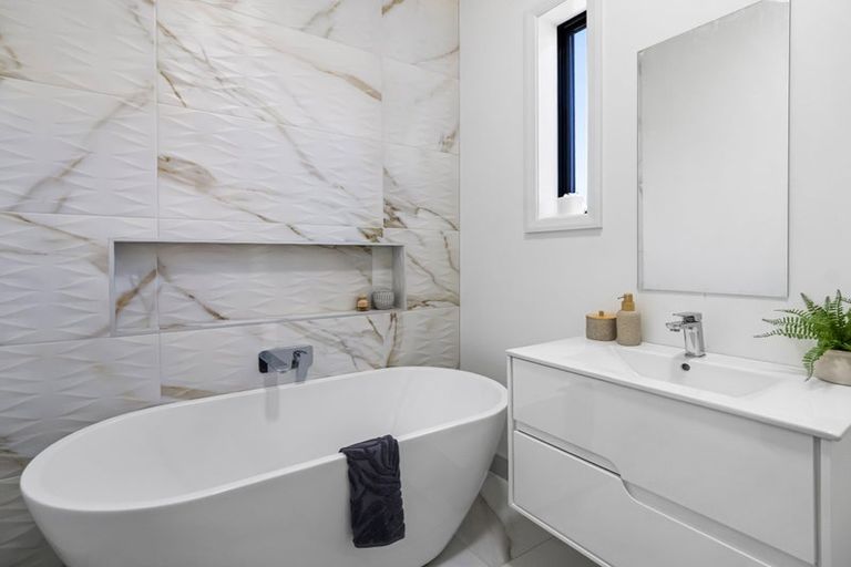 Photo of property in 309 Main South Road, Hornby, Christchurch, 8042