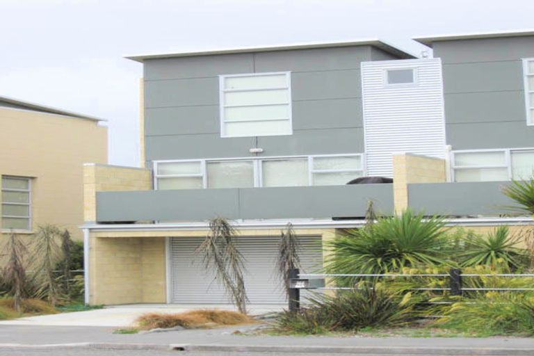 Photo of property in 144 Purchas Street, Edgeware, Christchurch, 8013