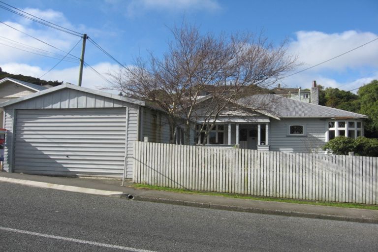 Photo of property in 56 Parkvale Road, Karori, Wellington, 6012