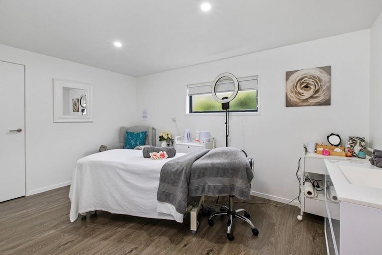 Photo of property in 32 Grantston Drive, Pyes Pa, Tauranga, 3112