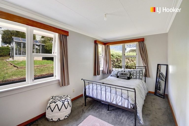 Photo of property in 85 Kaikorai Valley Road, Glenross, Dunedin, 9011