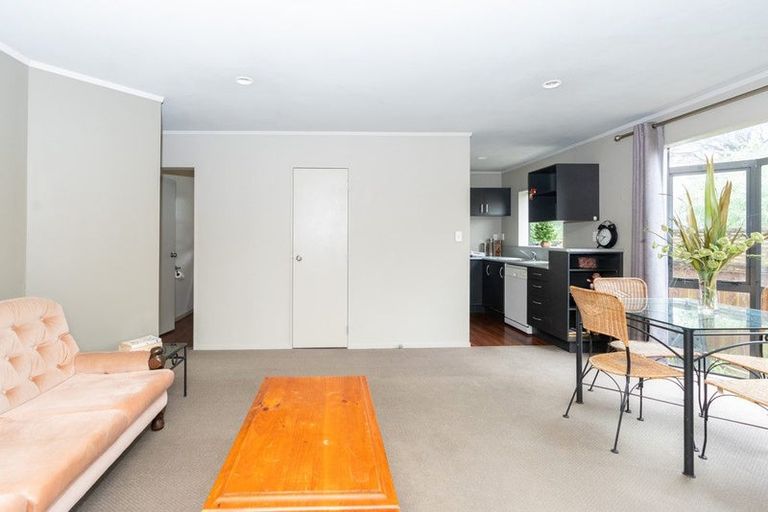 Photo of property in 35 Pulham Crescent, Queenwood, Hamilton, 3210