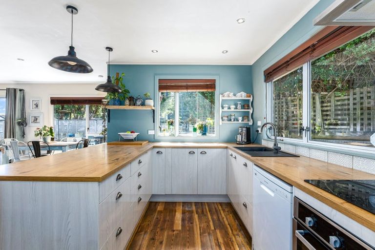 Photo of property in 22 Adventure Drive, Whitby, Porirua, 5024