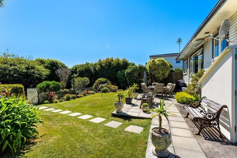 Photo of property in 10 Elizabeth Street, Pukerua Bay, 5026