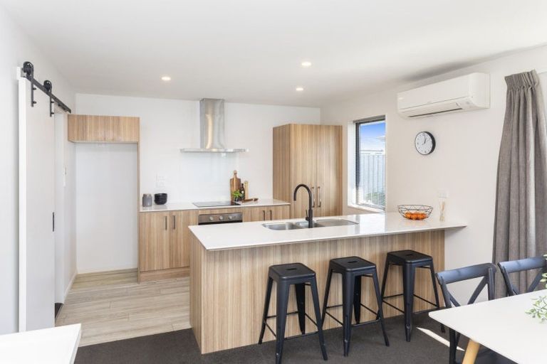 Photo of property in 66 Broadway Parade, Rolleston, 7615