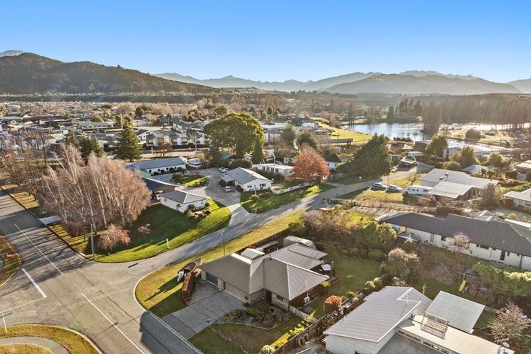 Photo of property in 27 Kingston Street, Albert Town, Wanaka, 9305