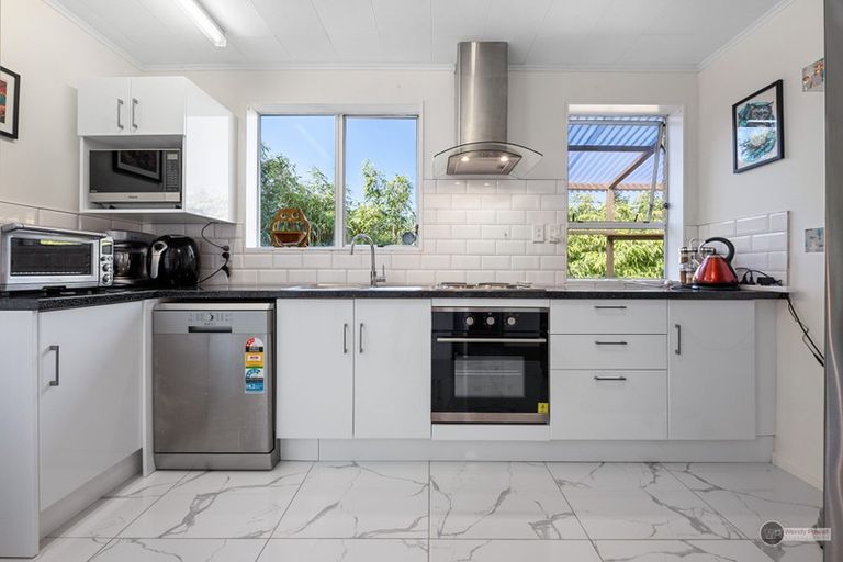 Photo of property in 24b Logie Street, Stokes Valley, Lower Hutt, 5019