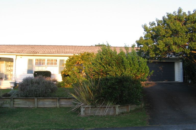 Photo of property in 54 O'halloran Road, Howick, Auckland, 2014