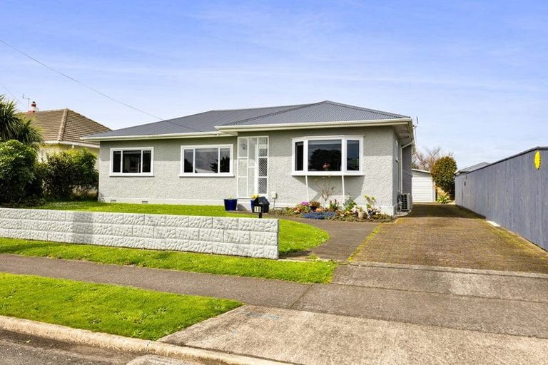 Photo of property in 18 Albion Street, Hawera, 4610