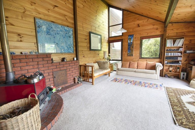 Photo of property in 21 Burns Road, Hospital Hill, Napier, 4110