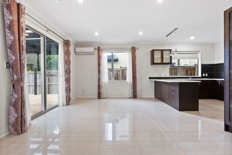 Photo of property in 77 Valderama Drive, Flat Bush, Auckland, 2019