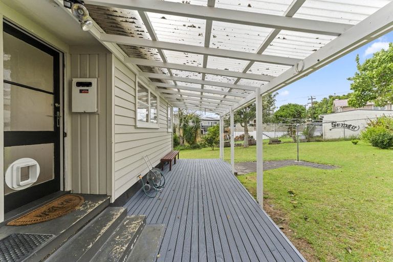 Photo of property in 7 Rainbow Place, Wattle Downs, Auckland, 2103