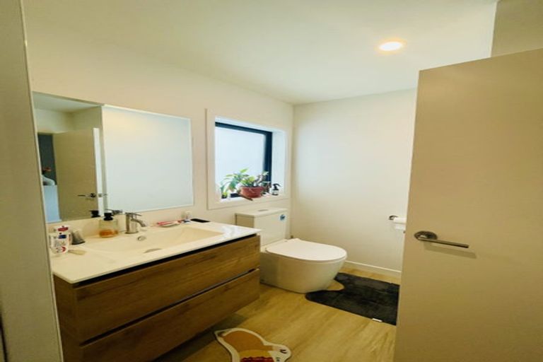 Photo of property in 6/18d Oxford Street, Tawa, Wellington, 5028