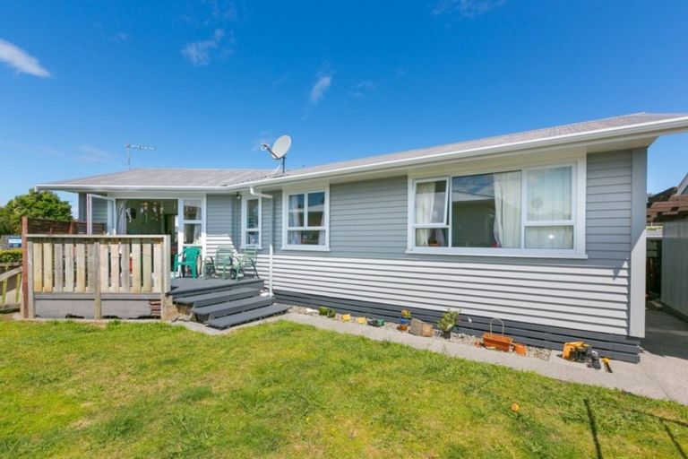 Photo of property in 49 Rosendale Avenue, Spotswood, New Plymouth, 4310