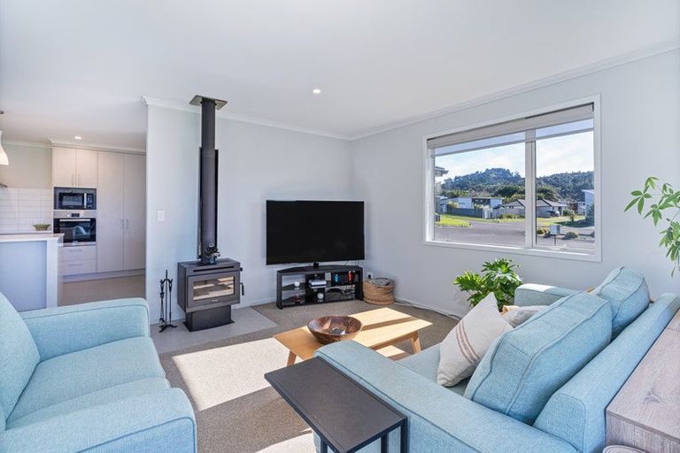 Photo of property in 36 Tairua Palms Place, Tairua, 3508