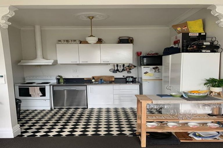 Photo of property in 3 Mckenzie Terrace, Te Aro, Wellington, 6011