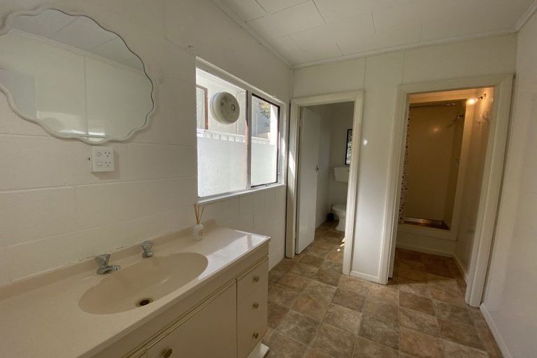 Photo of property in 91 Waikawa Road, Picton, 7220