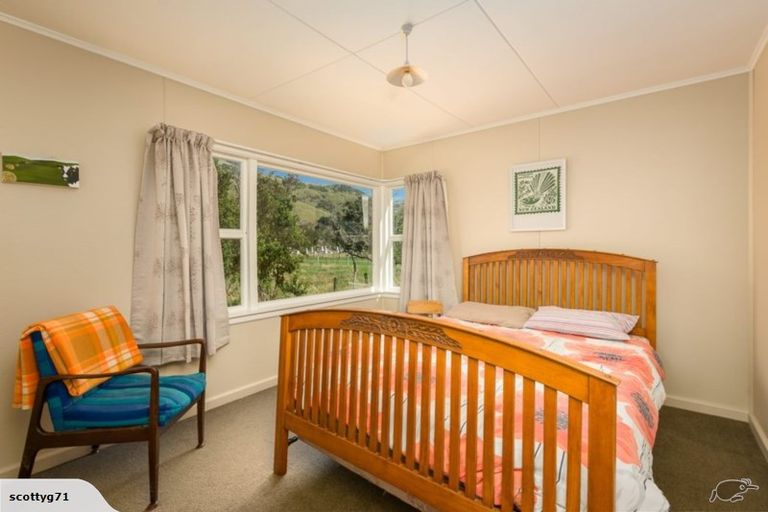 Photo of property in 20 Chorlton Road, Okains Bay, 7583