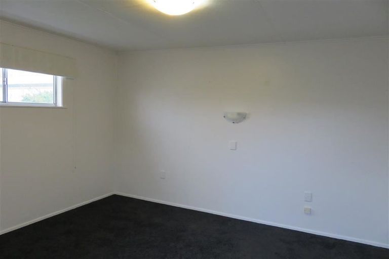 Photo of property in 8 Lipscombe Crescent, Havelock North, 4130