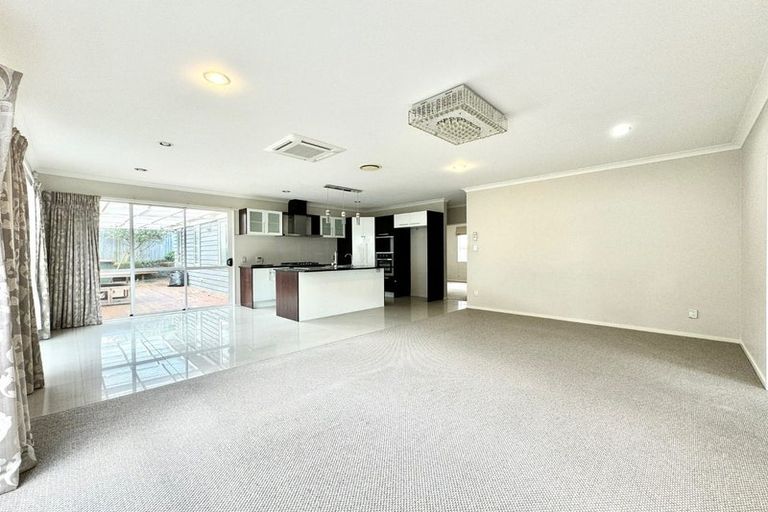 Photo of property in 7 Dromoland Drive, Flat Bush, Auckland, 2019