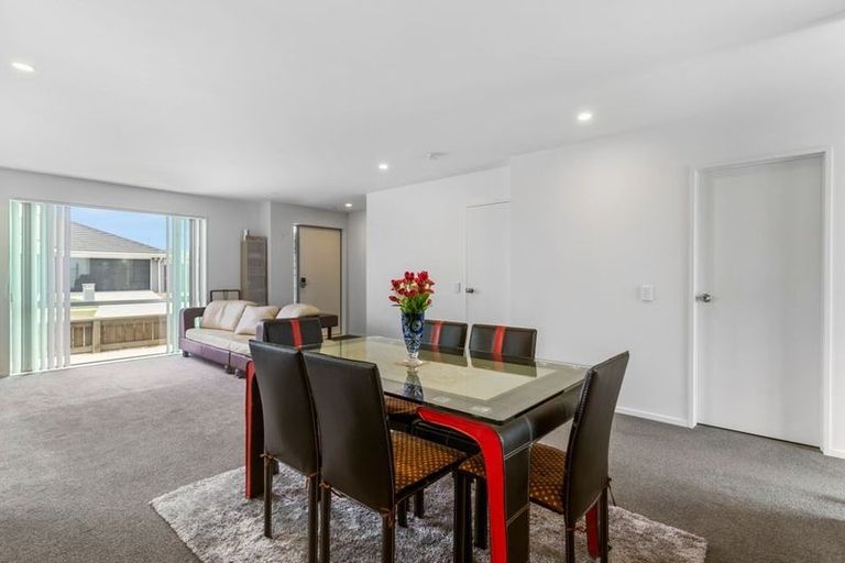 Photo of property in 23 Aviation Street, Takanini, 2112