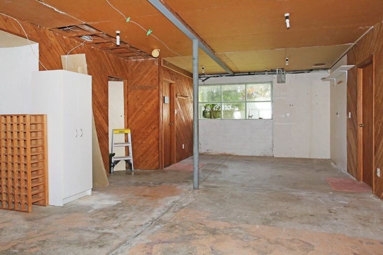 Photo of property in 2 Hostel Access Road, Eastern Beach, Auckland, 2012