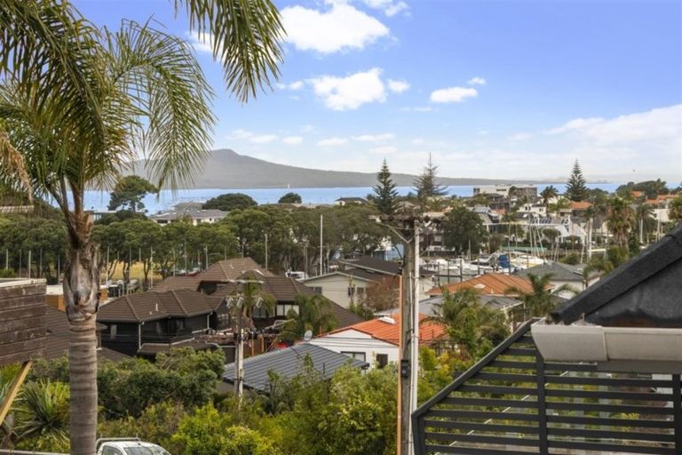 Photo of property in 2/23 Commodore Parry Road, Castor Bay, Auckland, 0620