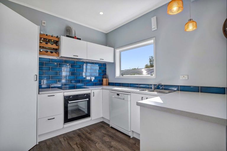 Photo of property in 14 Arawa Street, Welbourn, New Plymouth, 4312