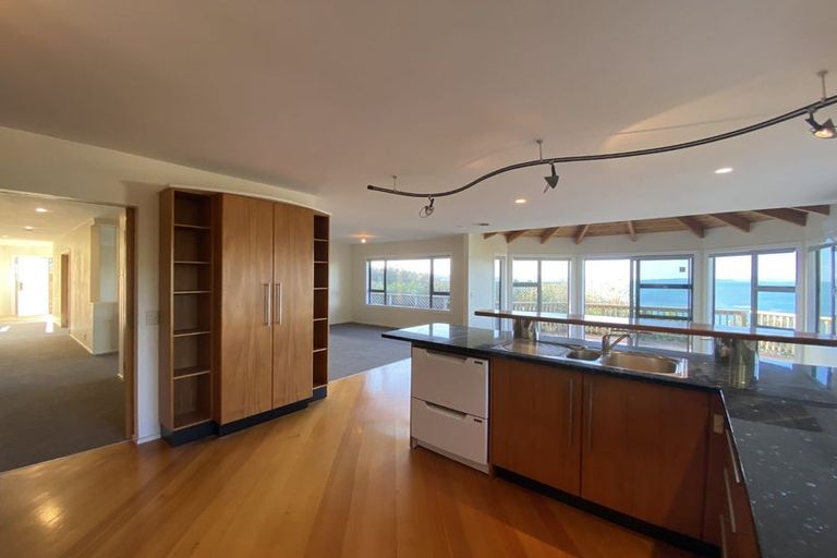 Photo of property in 33 Whale Cove, Stanmore Bay, Whangaparaoa, 0932