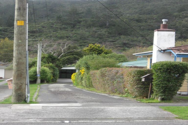 Photo of property in 37a Tawhai Street, Stokes Valley, Lower Hutt, 5019