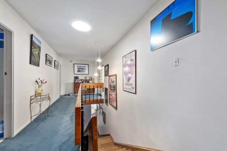Photo of property in 6a Birch Terrace, Birchville, Upper Hutt, 5018