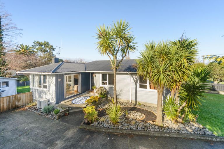 Photo of property in 57 Kettle Avenue, Awapuni, Palmerston North, 4412